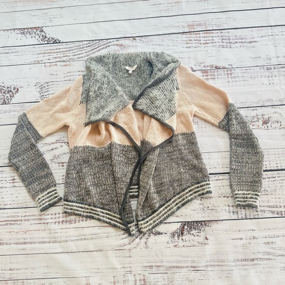 Girls cozy knit sweater! Size 16